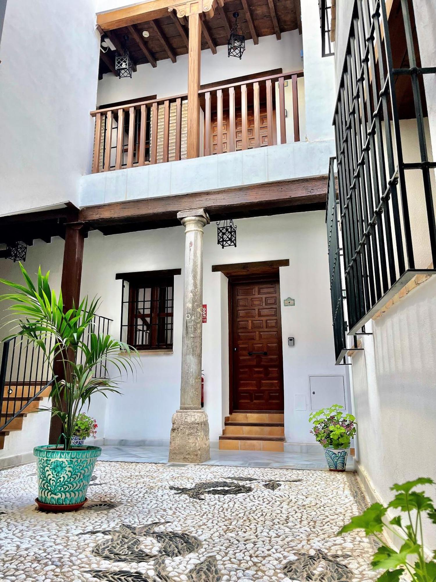 Casa De Columnas Aparthotel Granada
